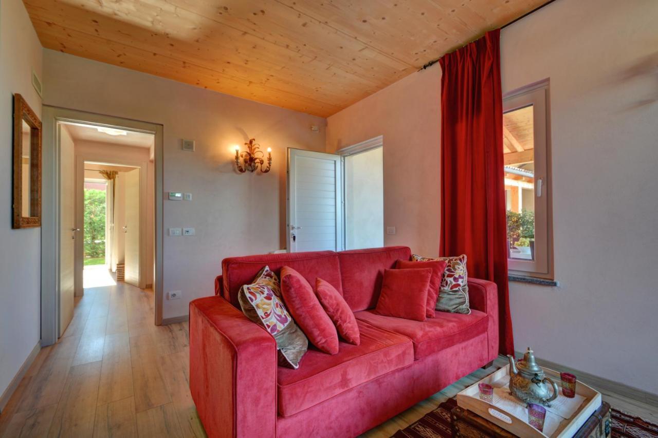La Rosa Gialla Bio Apartments & Rooms Barolo Kültér fotó
