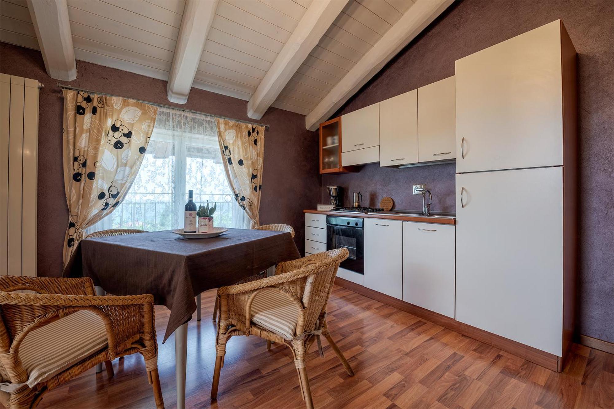 La Rosa Gialla Bio Apartments & Rooms Barolo Kültér fotó